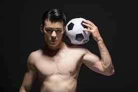 J联赛：神户胜利船夺冠，伊涅斯塔现场庆祝